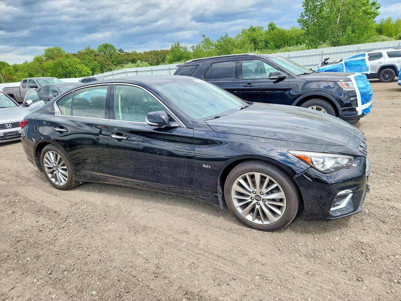 2018 Infiniti Q50 3.0T Luxe - Фото 4