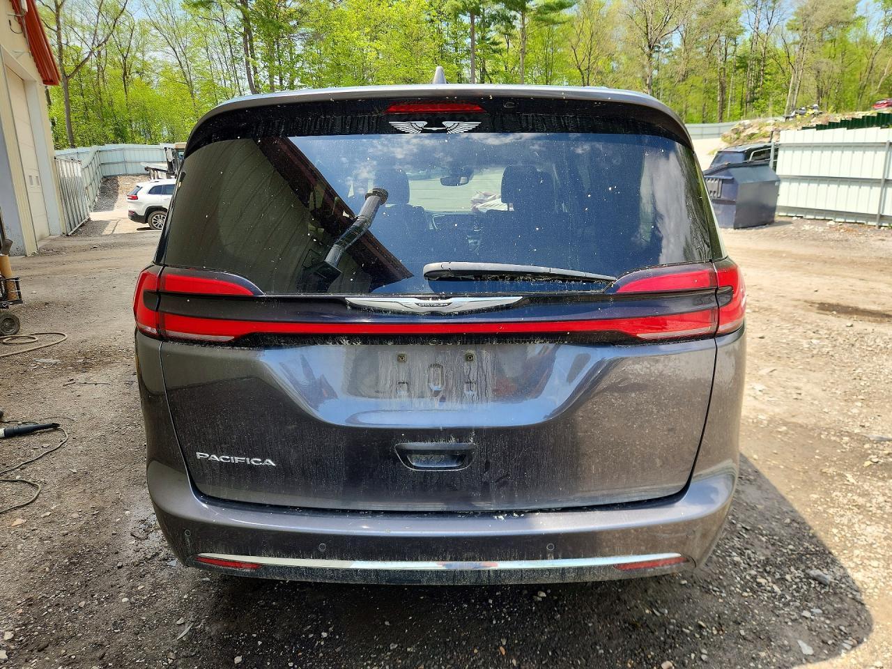 2021 Chrysler Pacifica Touring L - Image 6