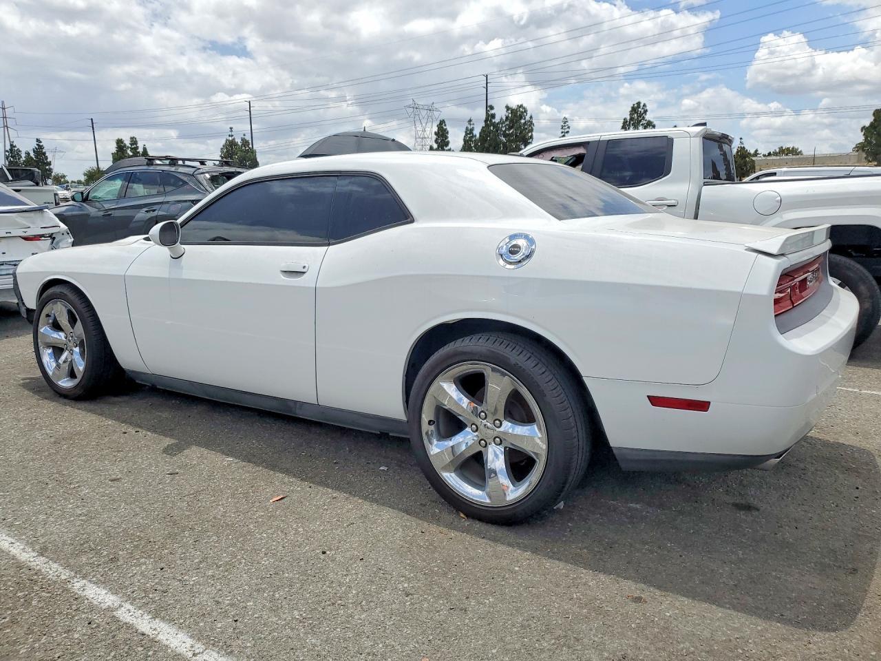 2014 Dodge Challenger Sxt - Фото 2