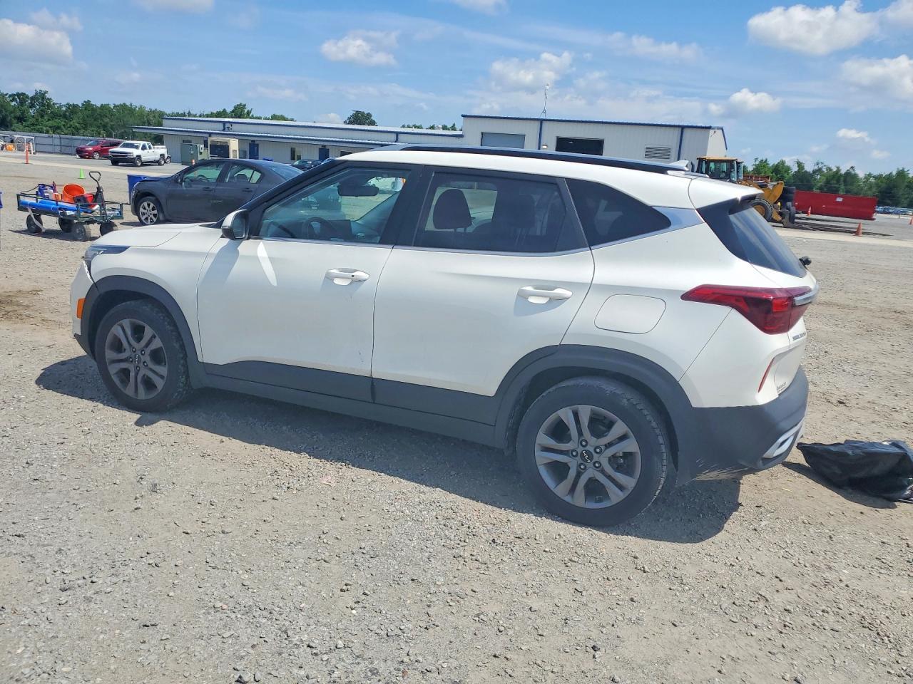 2023 Kia Seltos S - Image 2