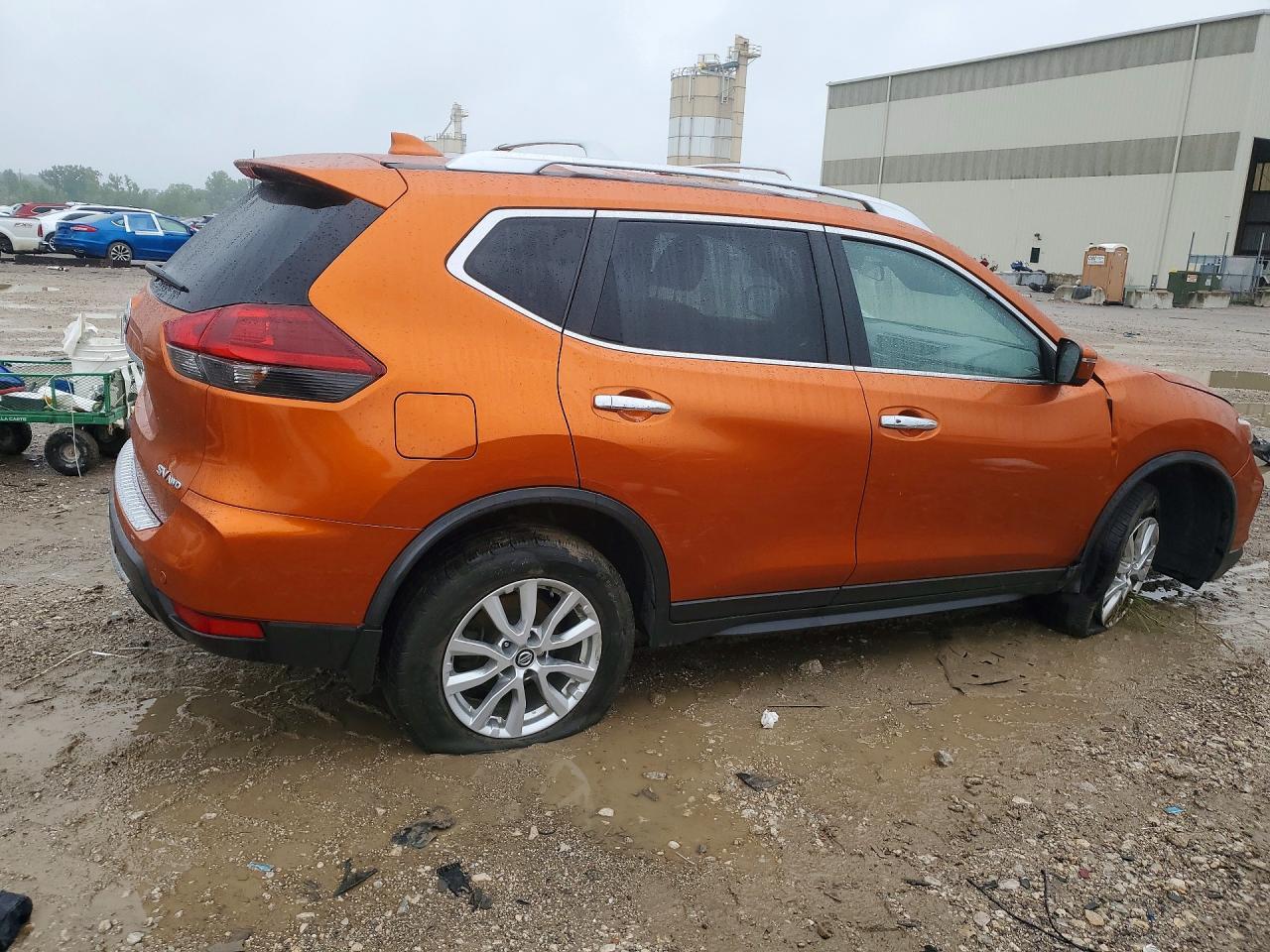 2020 Nissan Rogue Sv - Фото 3