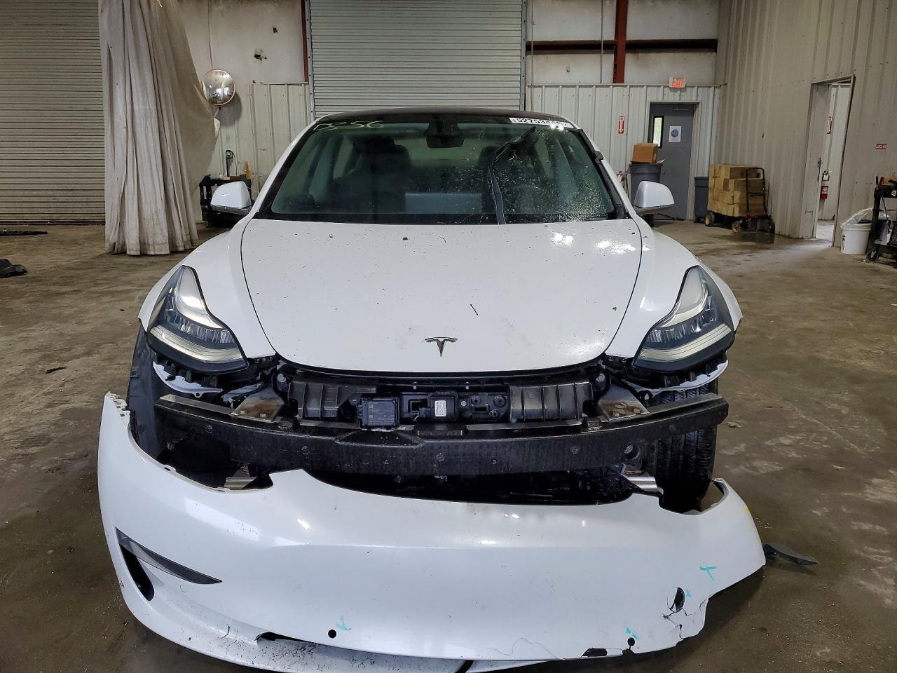2018 Tesla Model 3 - Image 5
