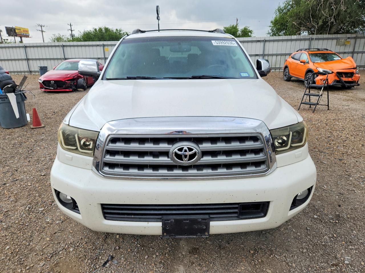 2016 Toyota Sequoia Platinum - Фото 5