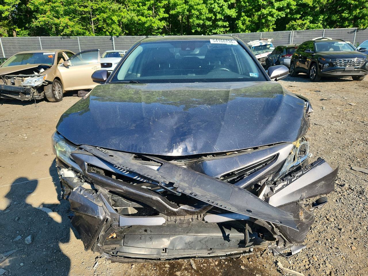 2020 Toyota Camry Se - Фото 5