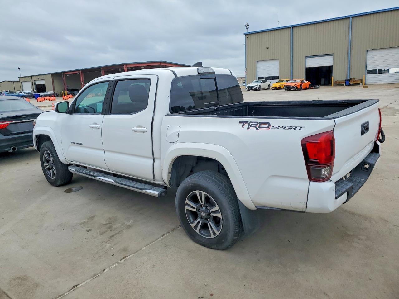2019 Toyota Tacoma Trd Sport - Image 2