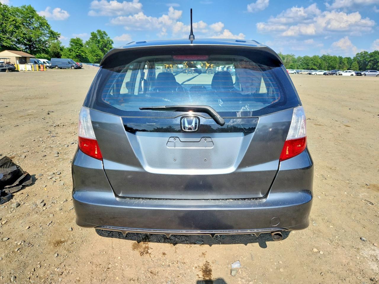 2012 Honda Fit - Image 6