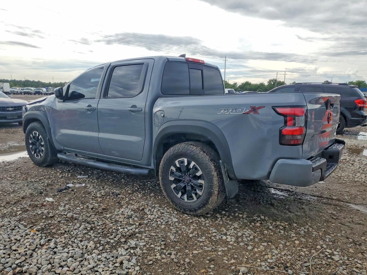 2022 Nissan Frontier Pro-X - Фото 2