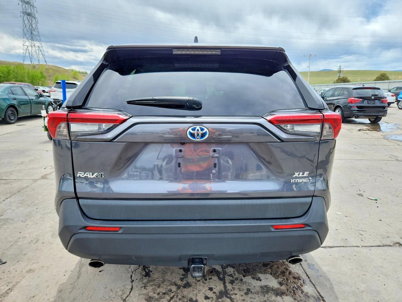 2020 Toyota Rav4 Hybrid Xle - Image 6