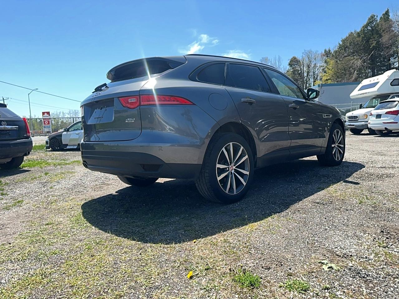2019 Jaguar F-Pace Prestige - Image 4