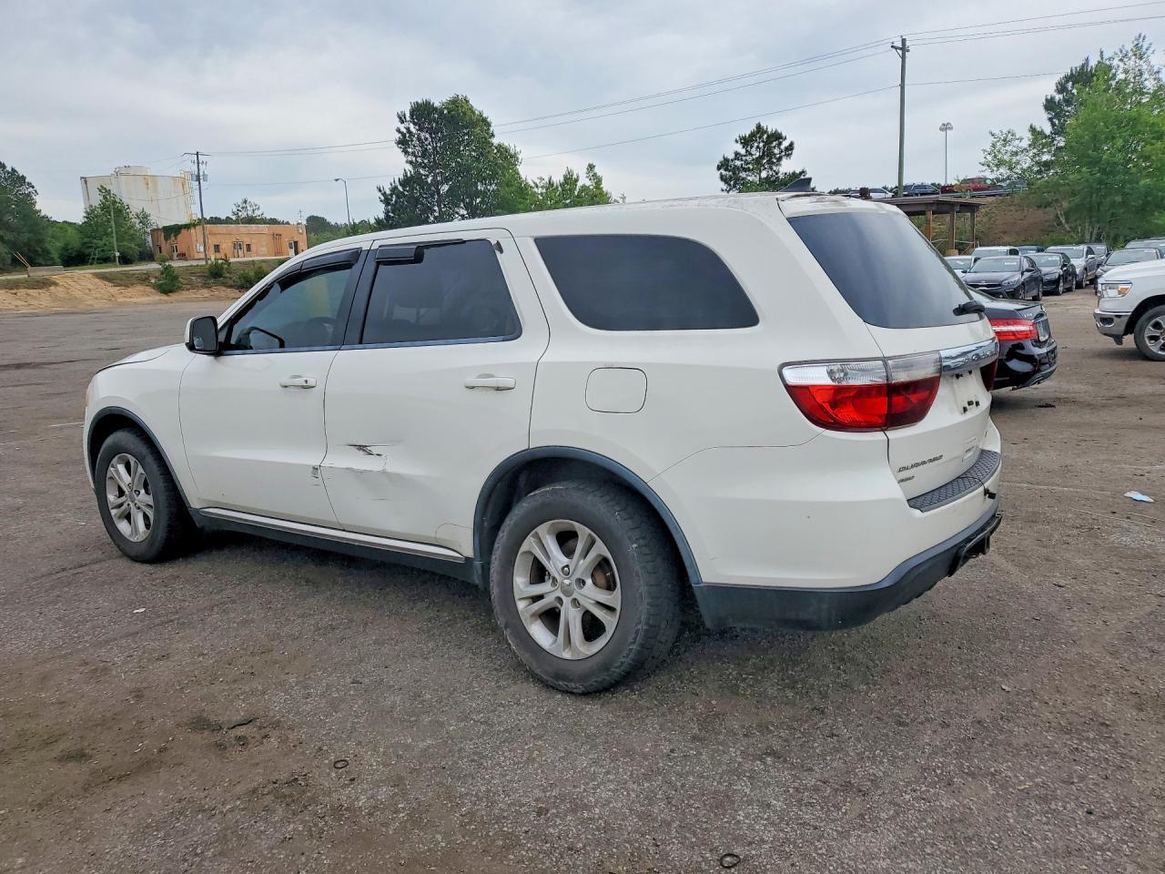2012 Dodge Durango Sxt - Image 2