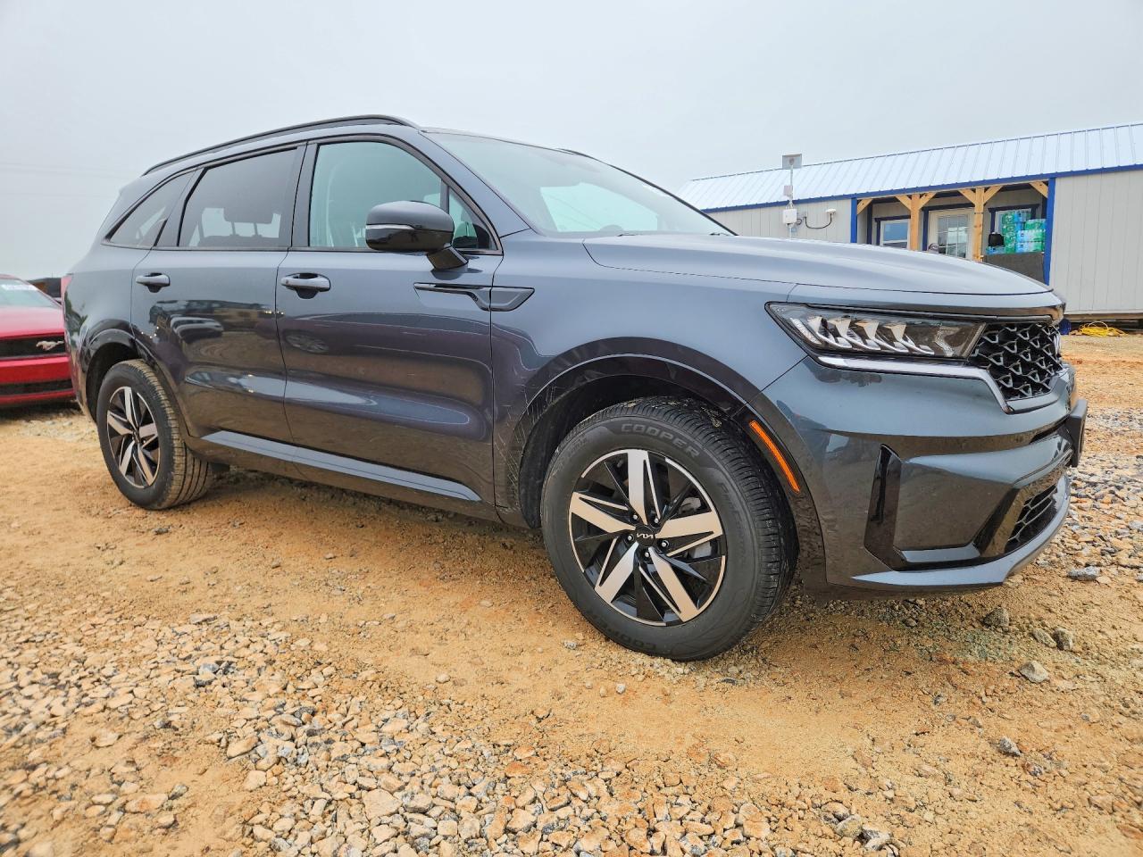 2022 Kia Sorento S - Фото 4