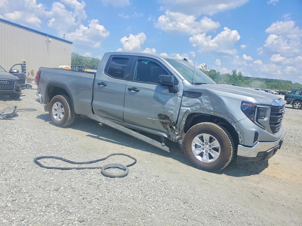 2025 GMC Sierra K1500 - Фото 4