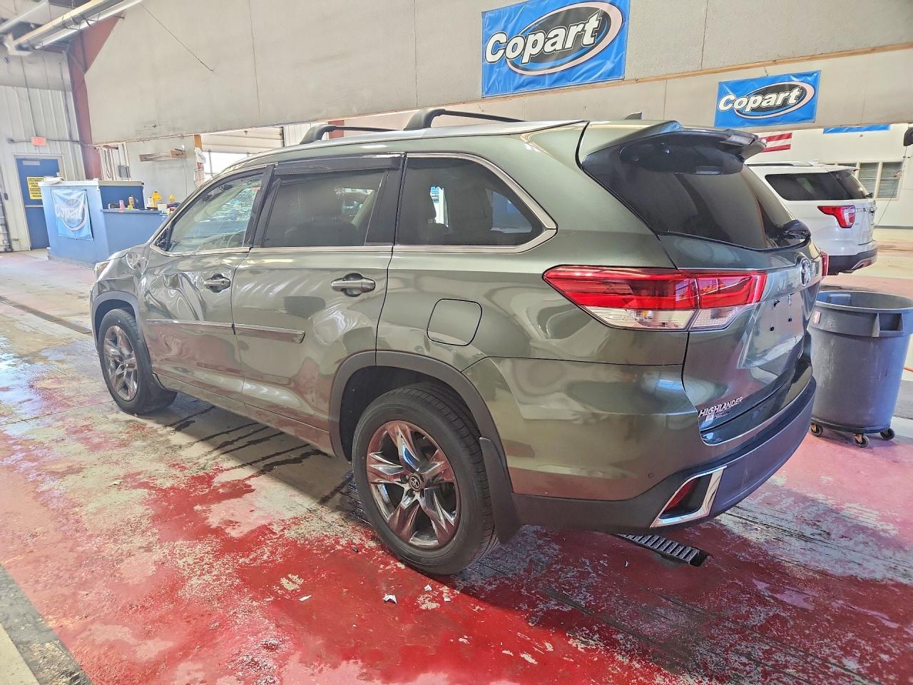 2018 Toyota Highlander Limited - Фото 2