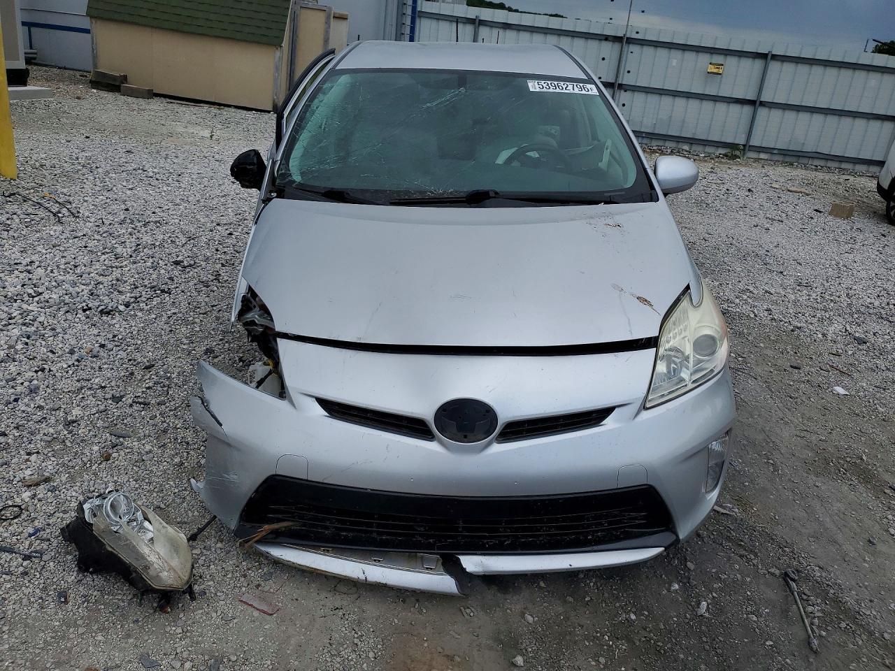 2013 Toyota Prius Four - Image 5