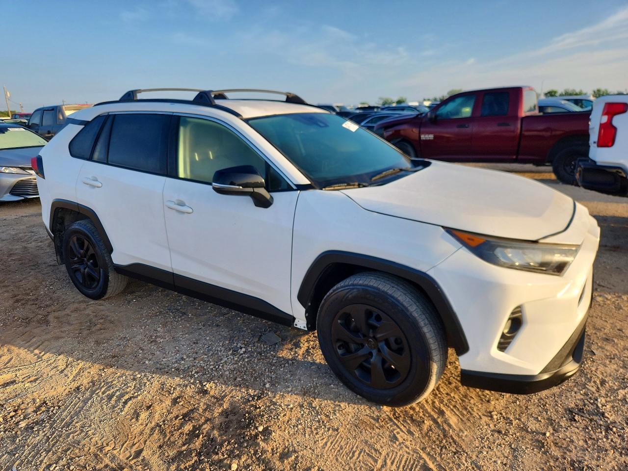 2019 Toyota Rav4 Le - Фото 4