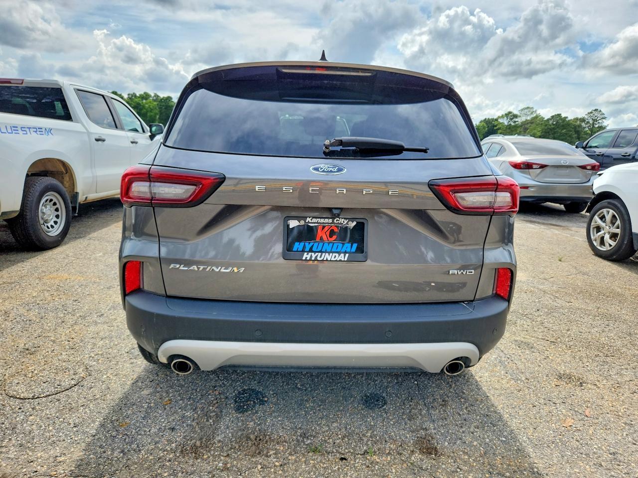 2024 Ford Escape Platinum - Image 6
