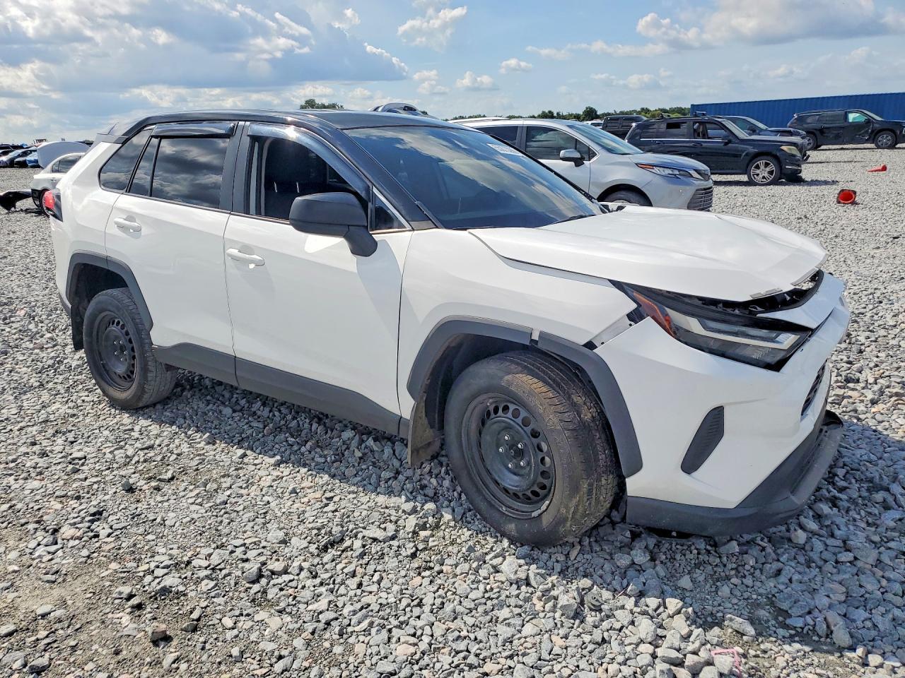 2023 Toyota Rav4 Le - Image 4