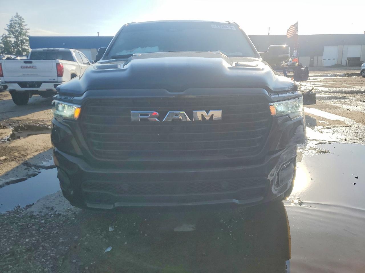 2025 Ram 1500 Laramie - Фото 5