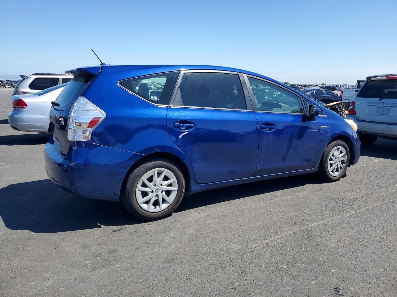 2012 Toyota Prius V Three - Фото 3