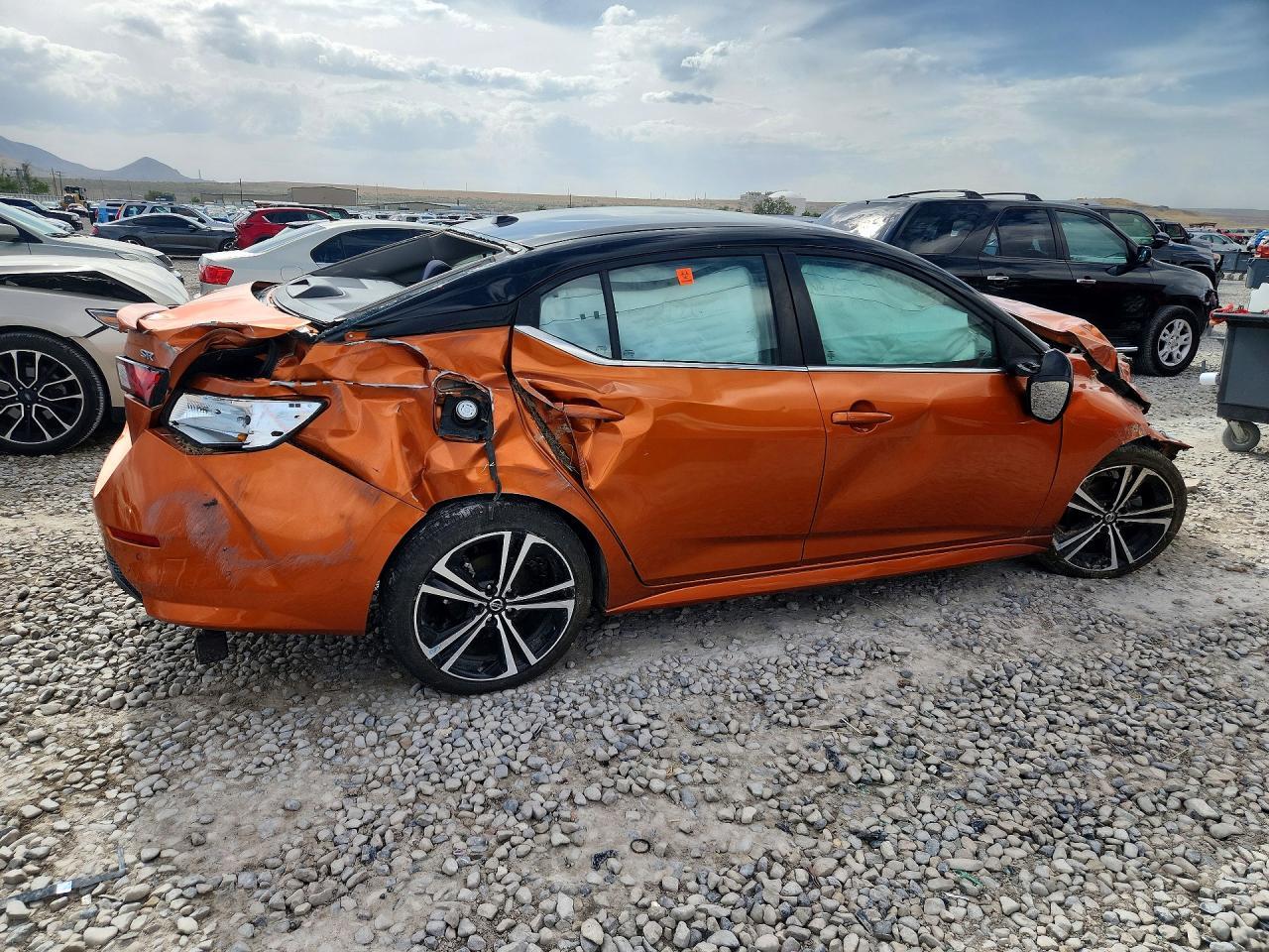 2022 Nissan Sentra Sr - Image 3