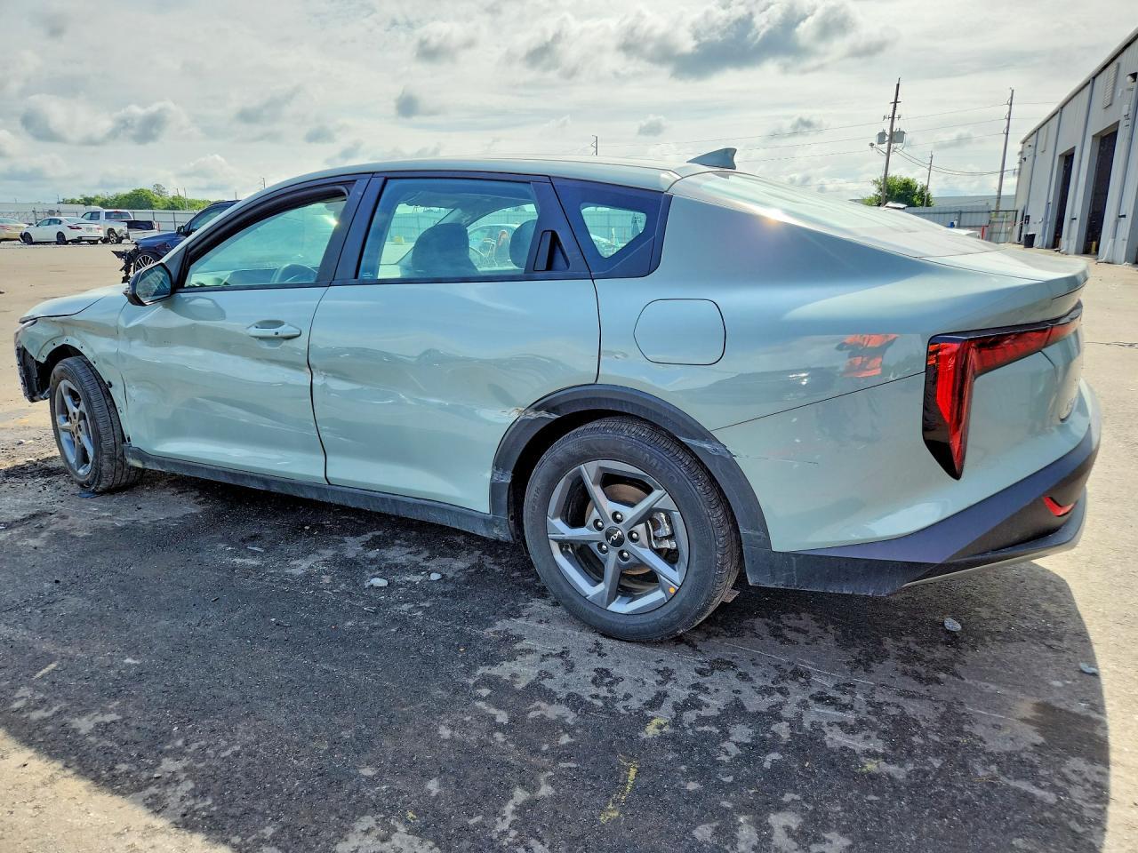 2025 Kia K4 Lxs - Image 2