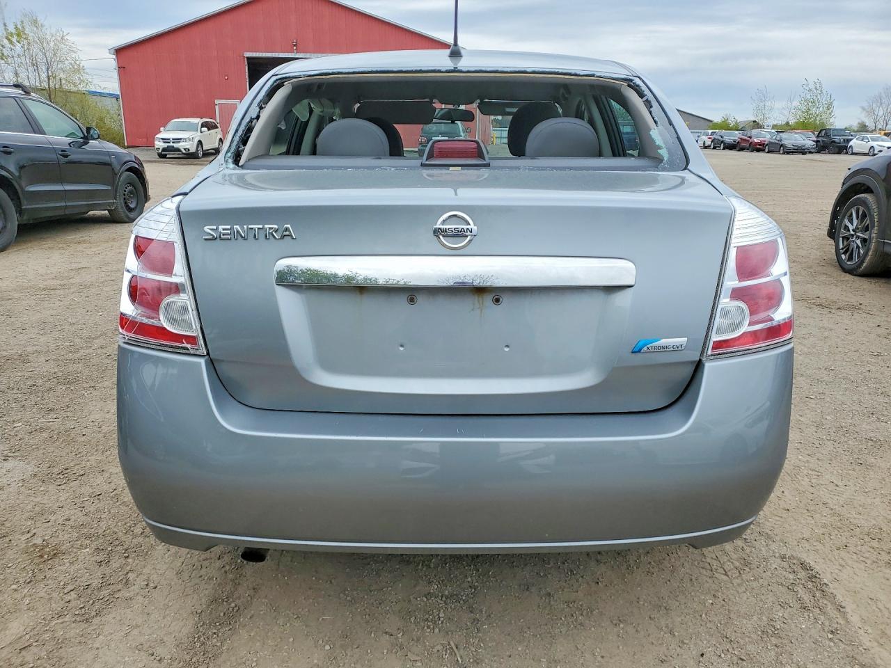 2010 Nissan Sentra 2.0 4Dr - Image 6
