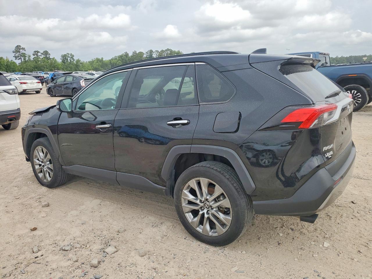 2023 Toyota Rav4 Limited - Фото 2