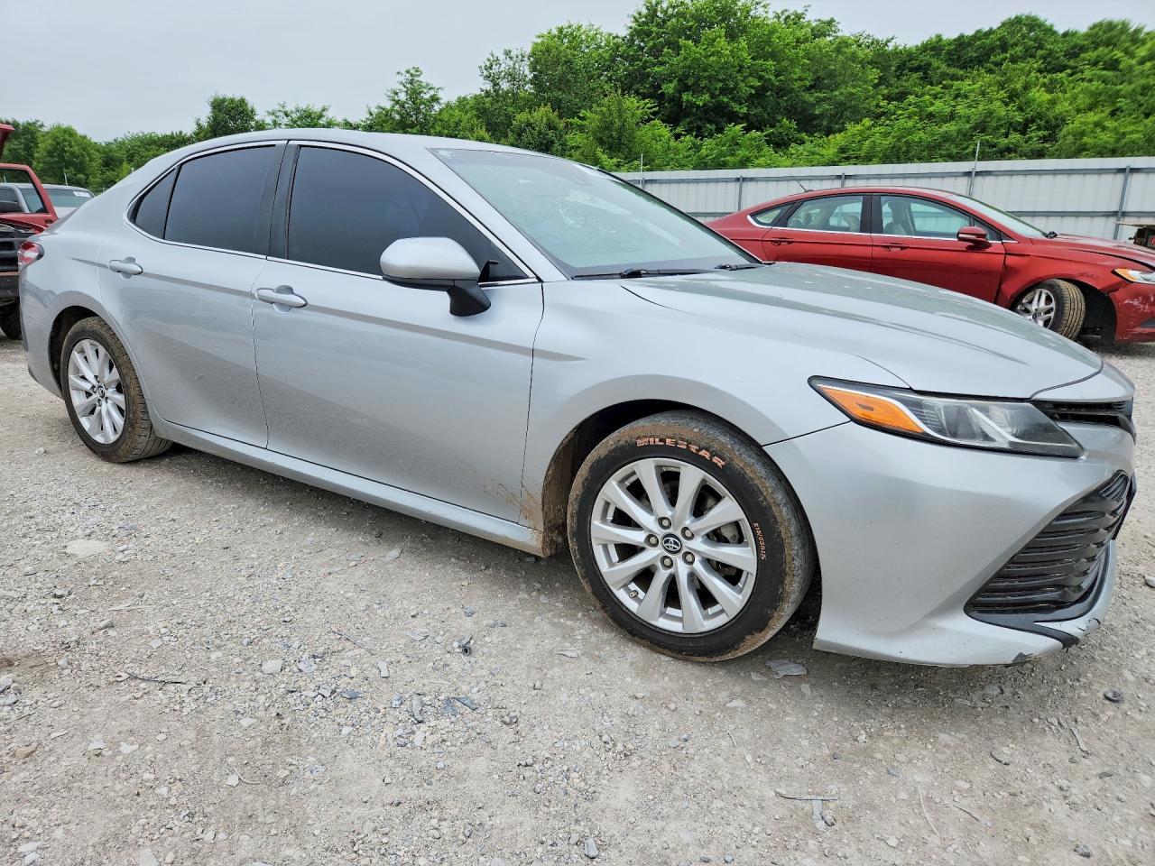 2018 Toyota Camry Le - Фото 4
