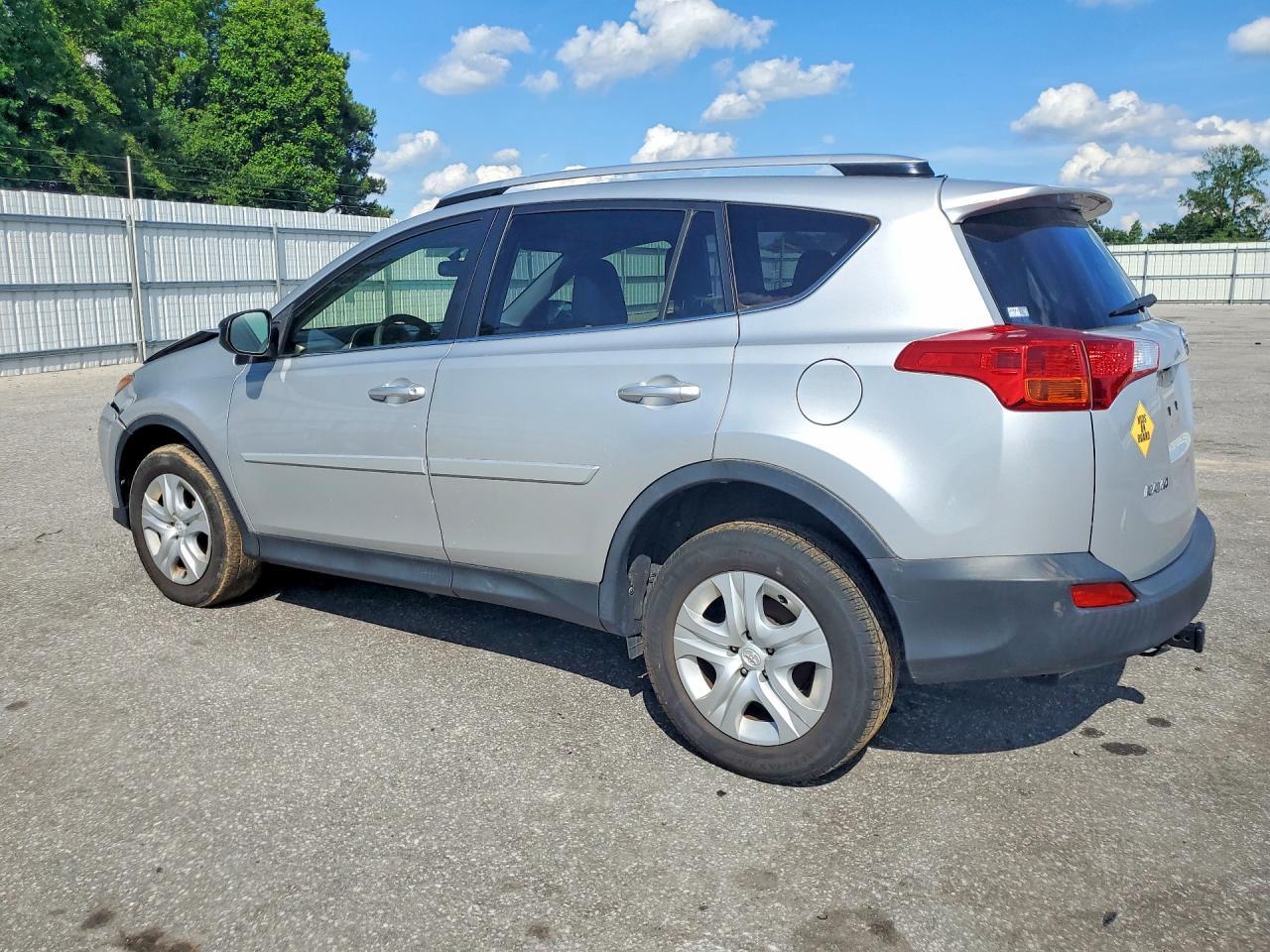 2015 Toyota Rav4 Le - Фото 2