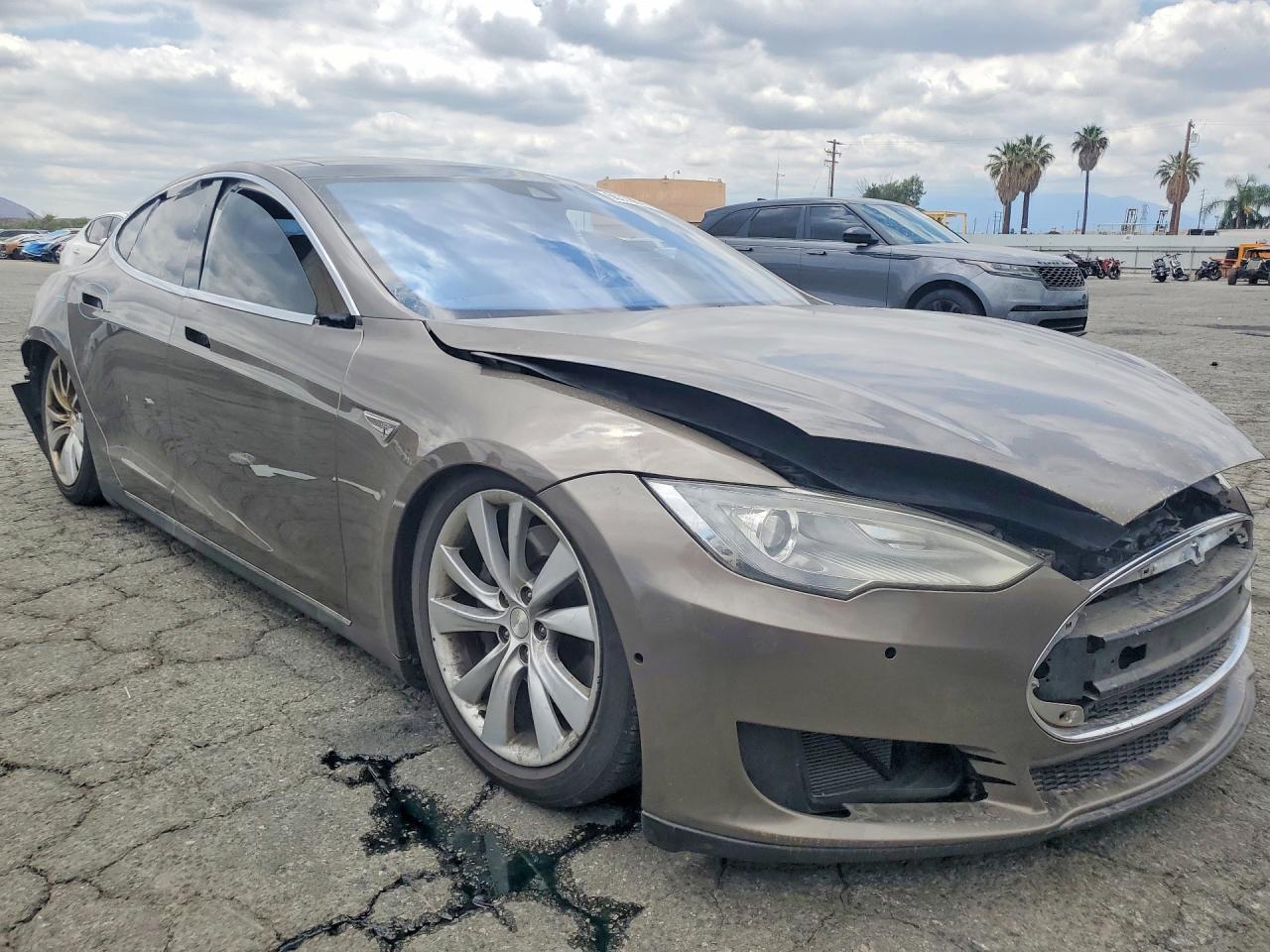 2016 Tesla Model S - Фото 4