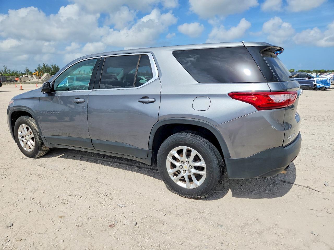 2019 Chevrolet Traverse Ls - Image 2
