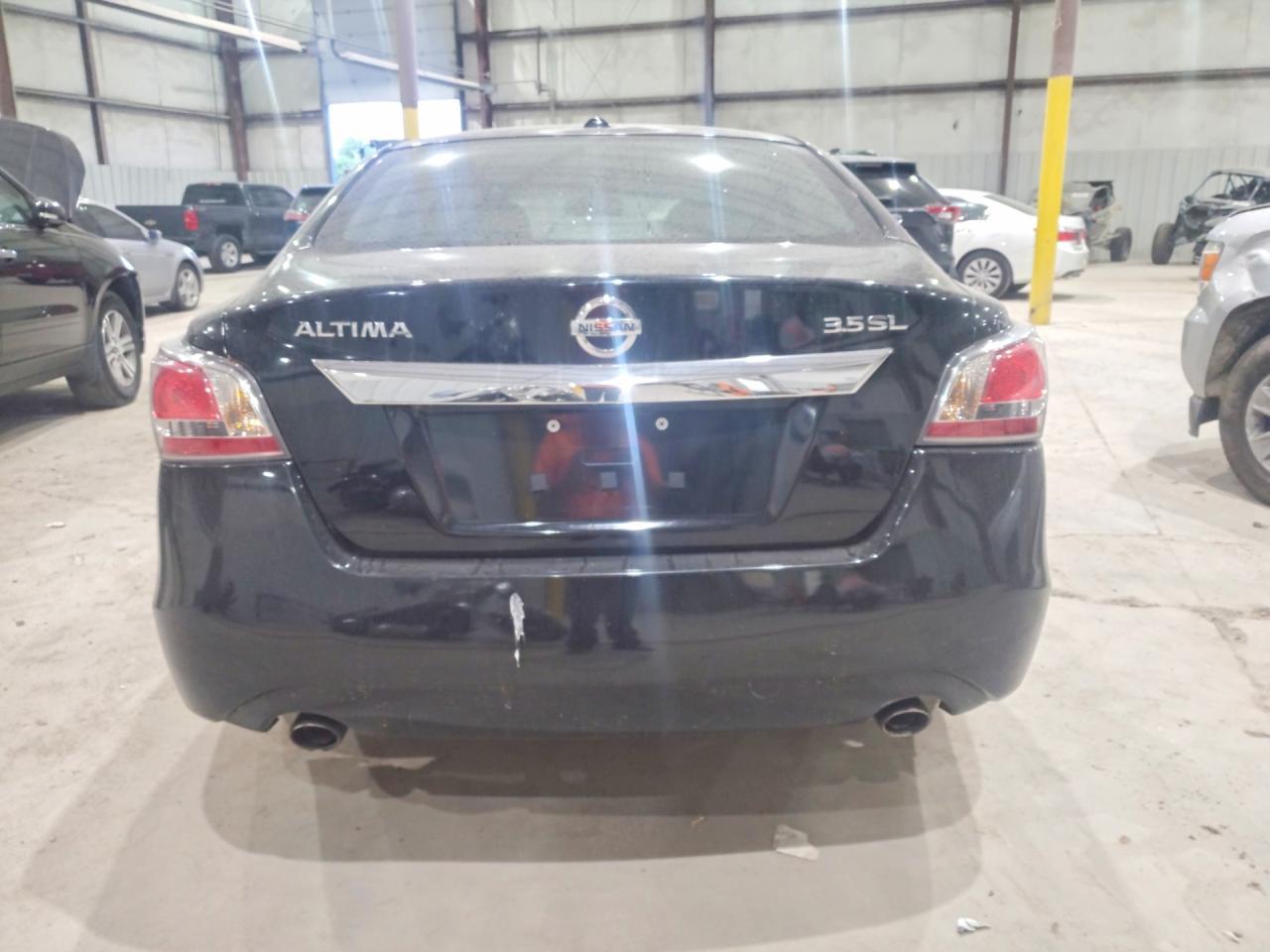 2014 Nissan Altima 3.5 S - Image 6