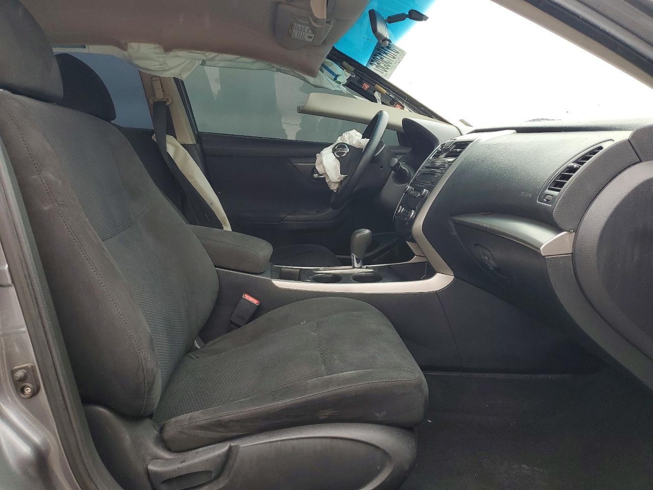 2015 Nissan Altima 2.5 S - Фото 7