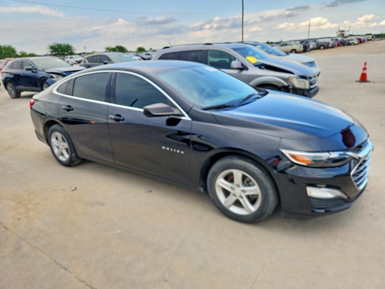 2019 Chevrolet Malibu Ls - Фото 4