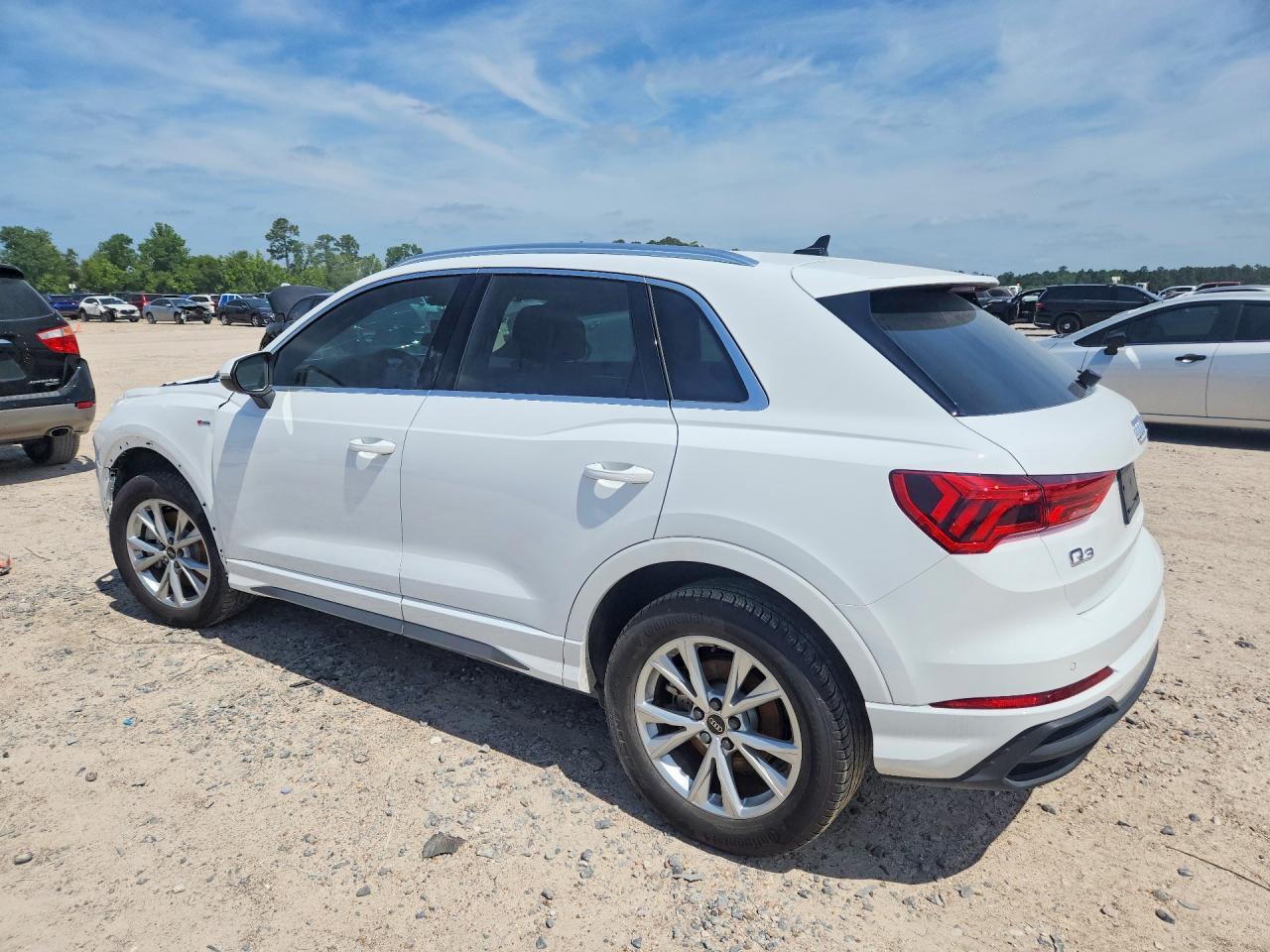 2025 Audi Q3 Premium S Line 45 - Фото 2