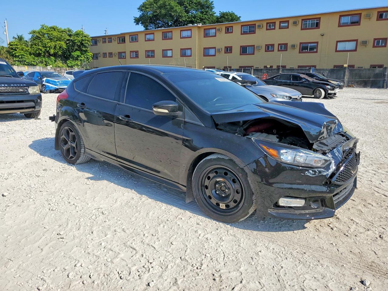 2017 Ford Focus St - Image 4