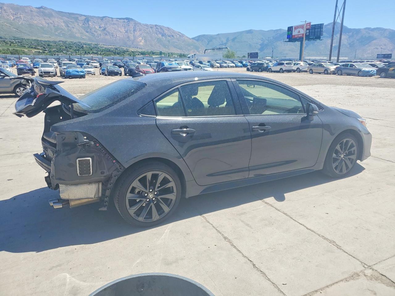 2023 Toyota Corolla Se - Image 3