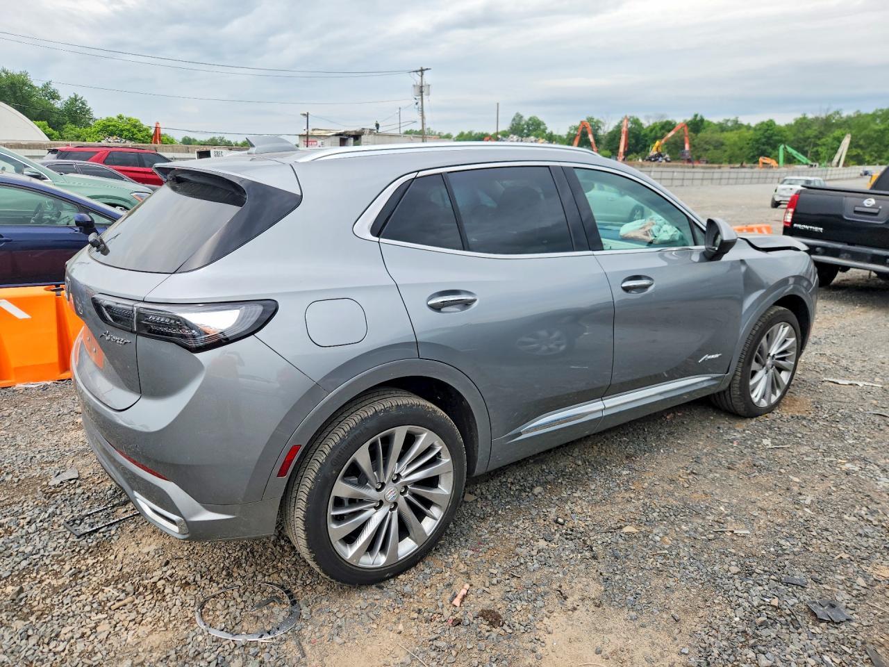2025 Buick Envision Avenir - Image 3