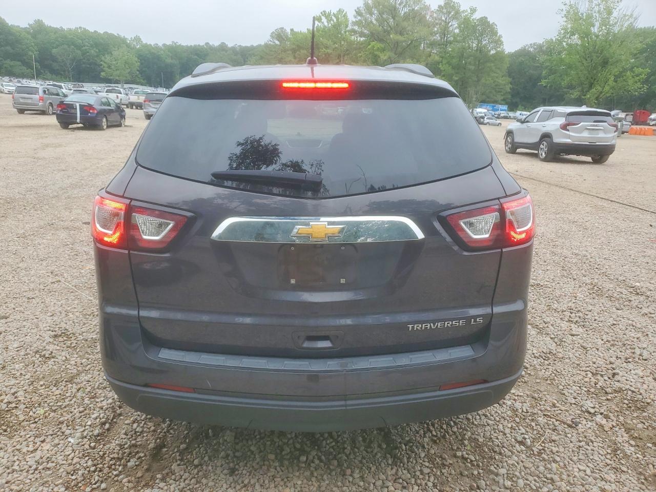 2014 Chevrolet Traverse Ls - Image 6