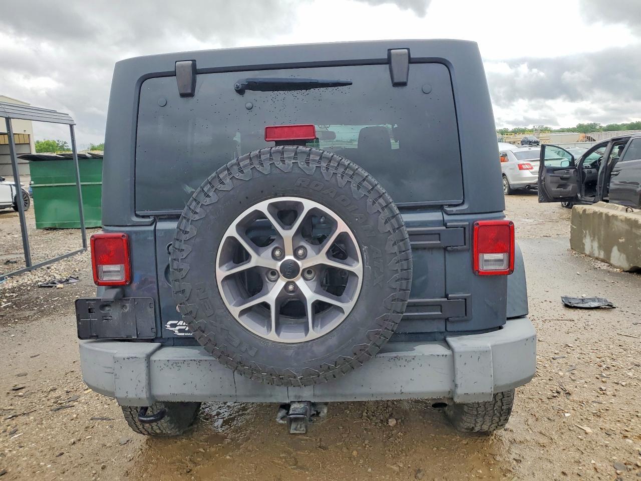 2017 Jeep Wrangler Unlimited Sport - Image 6