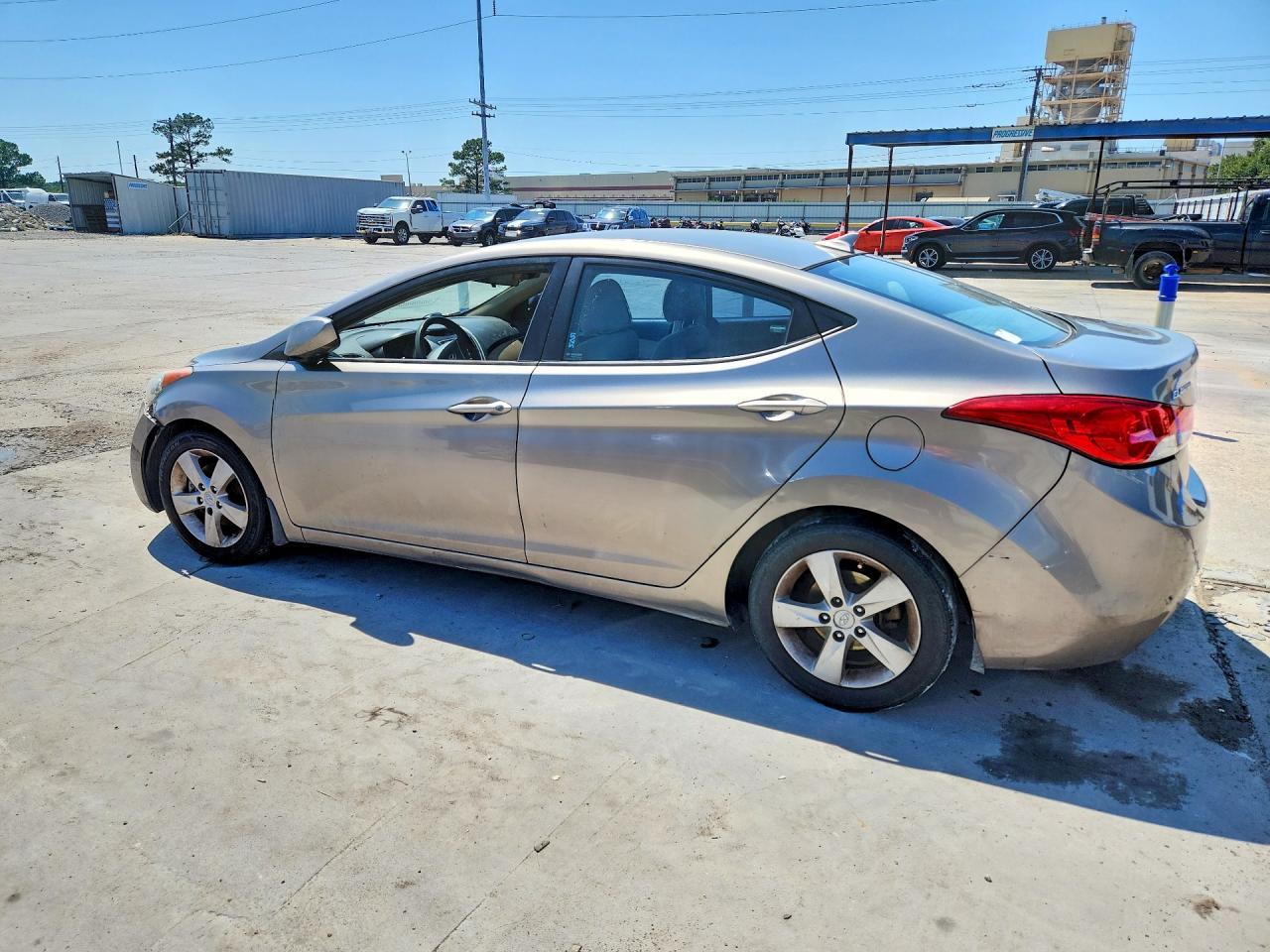 2013 Hyundai Elantra Gls - Фото 2
