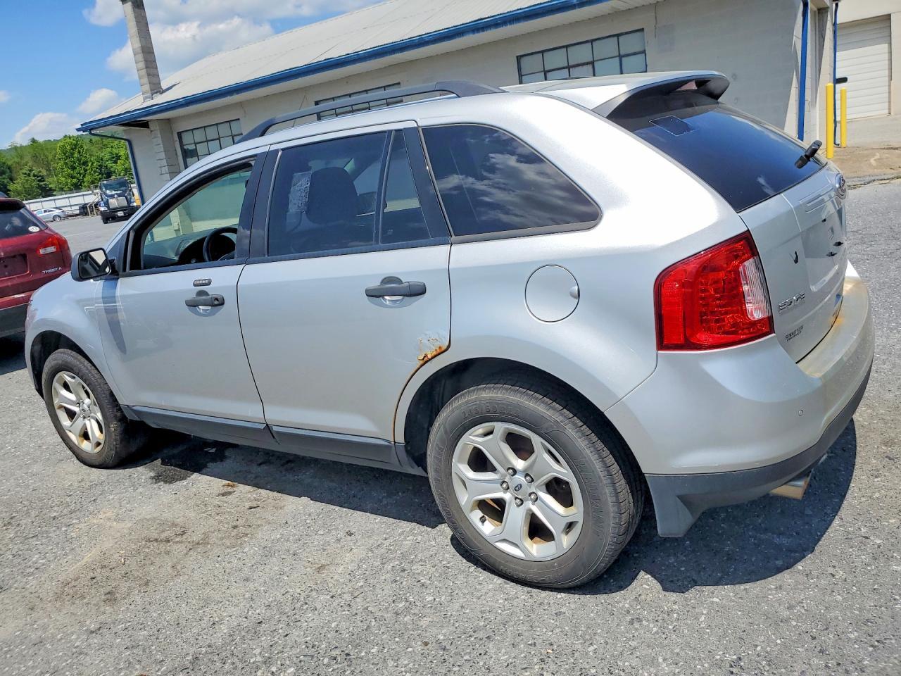 2013 Ford Edge Se - Image 2
