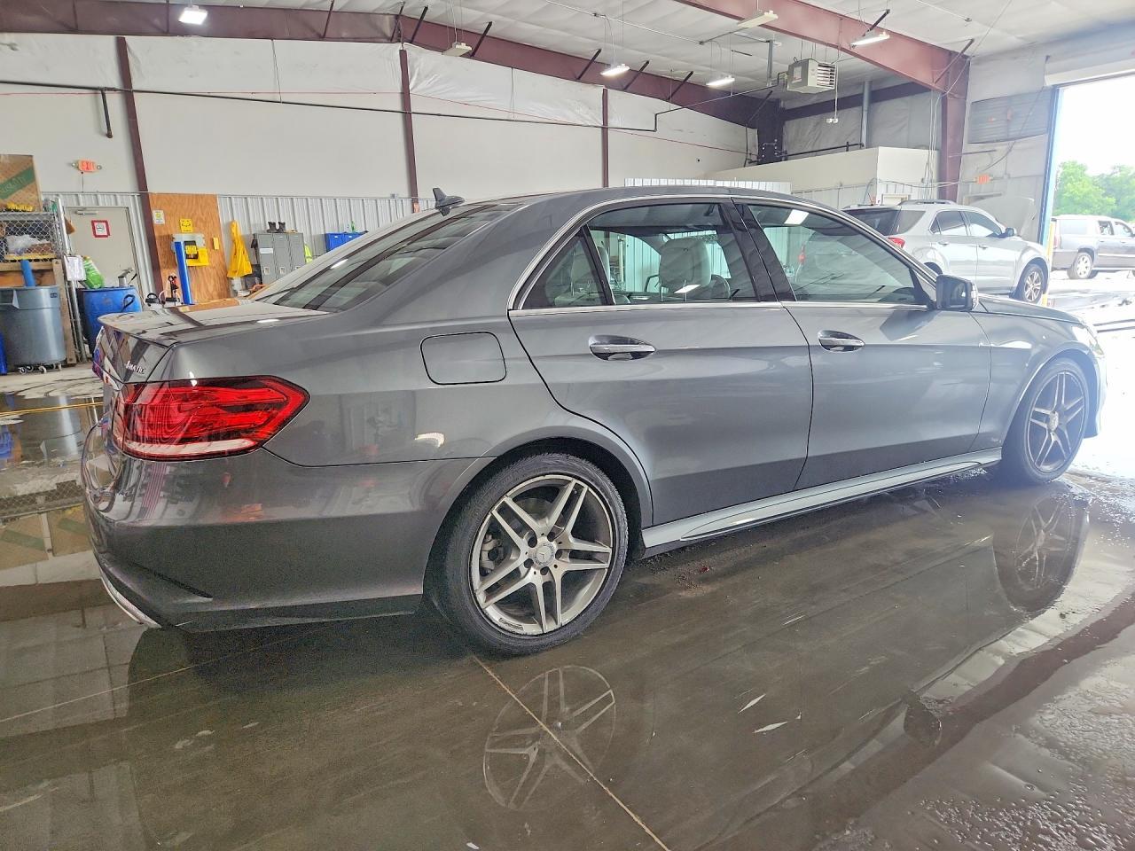 2016 Mercedes-Benz E 350 4Matic - Фото 3