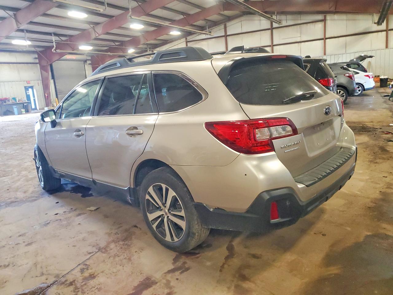2018 Subaru Outback 2.5I Limited - Image 2