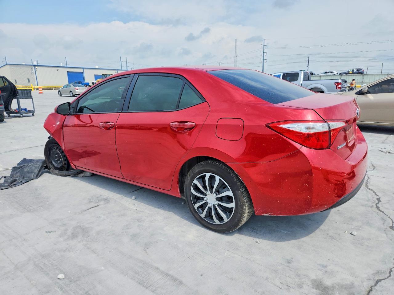 2015 Toyota Corolla Le - Фото 2