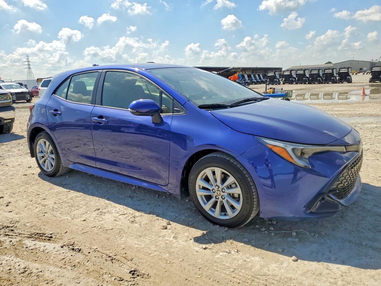 2025 Toyota Corolla Hatchback Se - Image 4