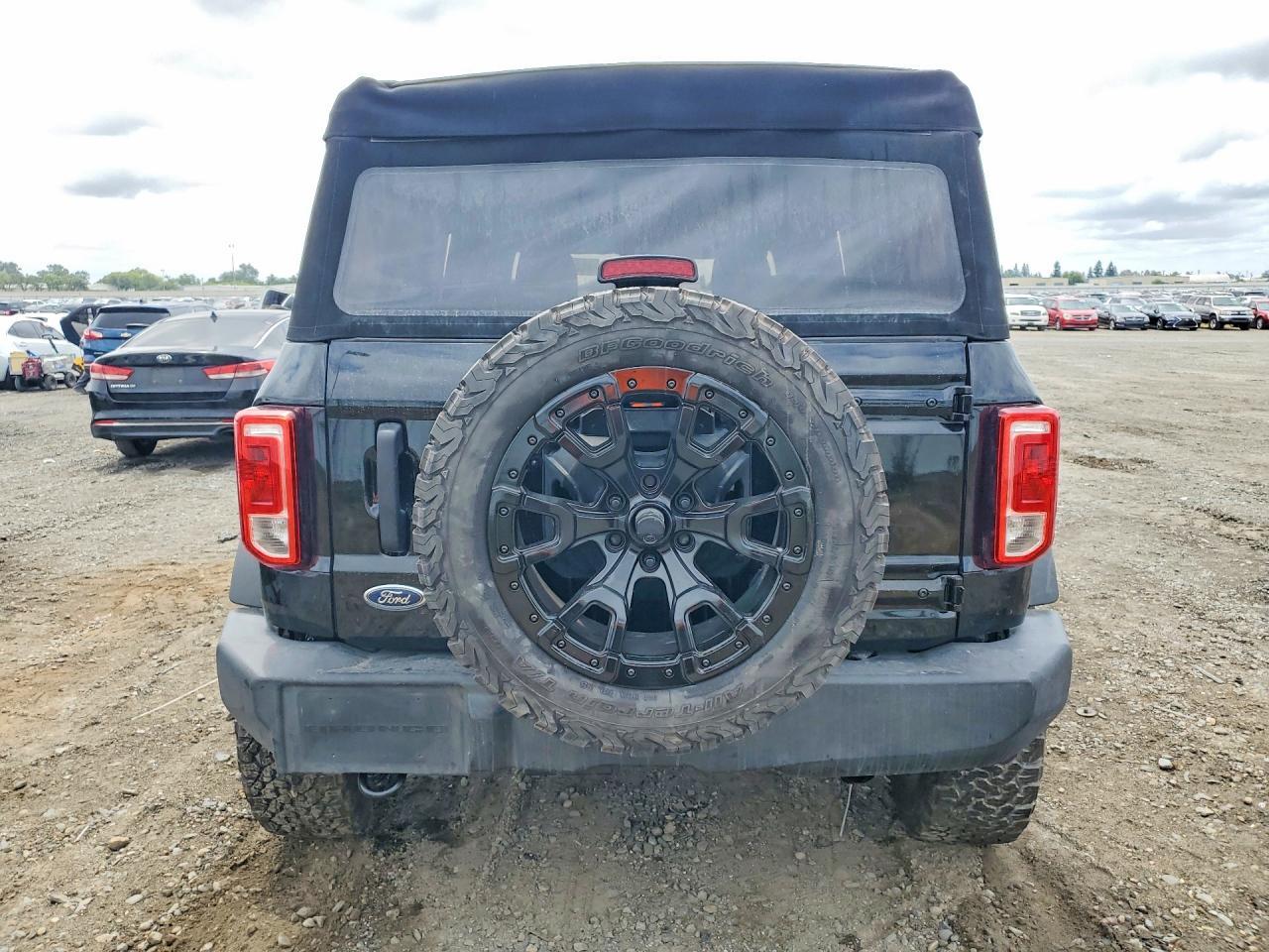 2024 Ford Bronco Big Bend - Image 6