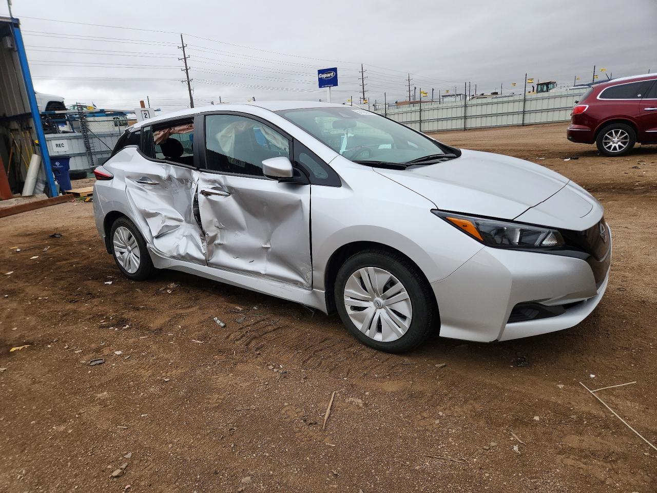 2025 Nissan Leaf S - Фото 4