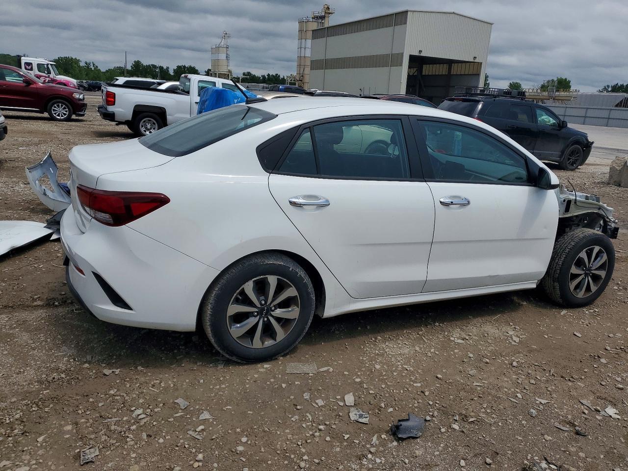 2022 Kia Rio S - Фото 3