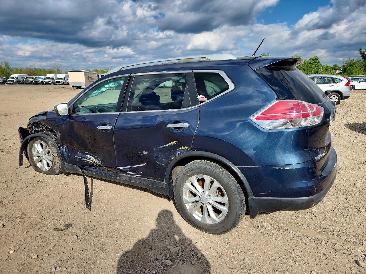 2015 Nissan Rogue Sv - Фото 2